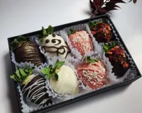 15٪ تخفیف باکس توت فرنگی شکلاتی  🍫 🍓