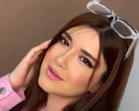 سالن زیبایی نیایش مهدیانی