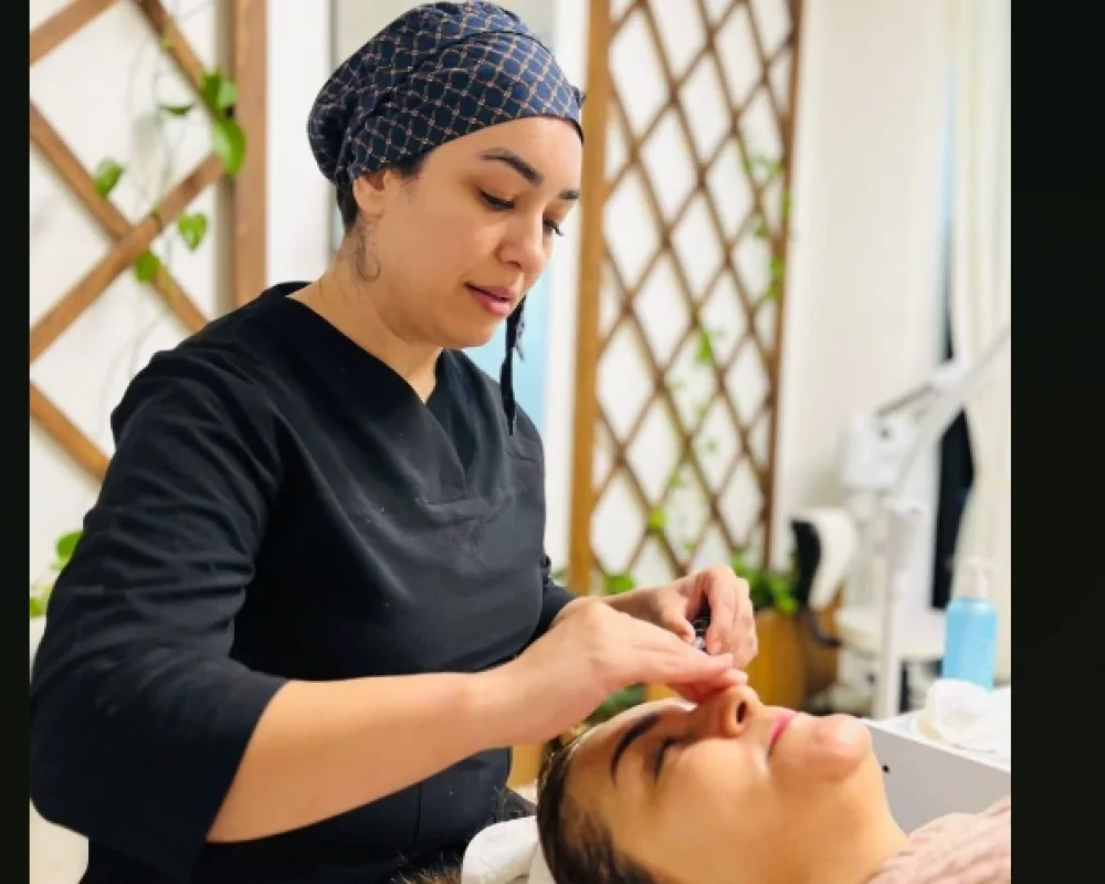 کلینیک هدی یحیایی